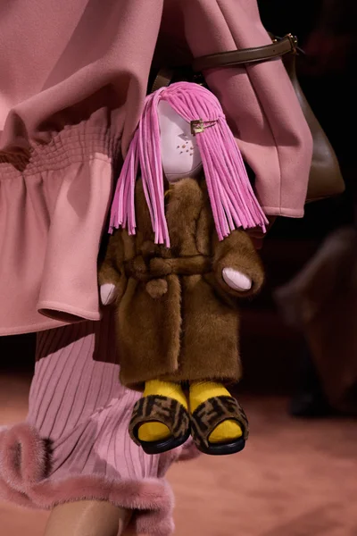 Look 136